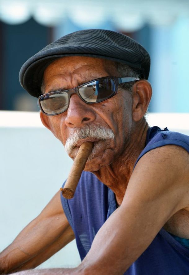 Vinales - cigar smoker 3 - Jose Martin Square - Cuba
